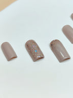 Brume Minima Nails