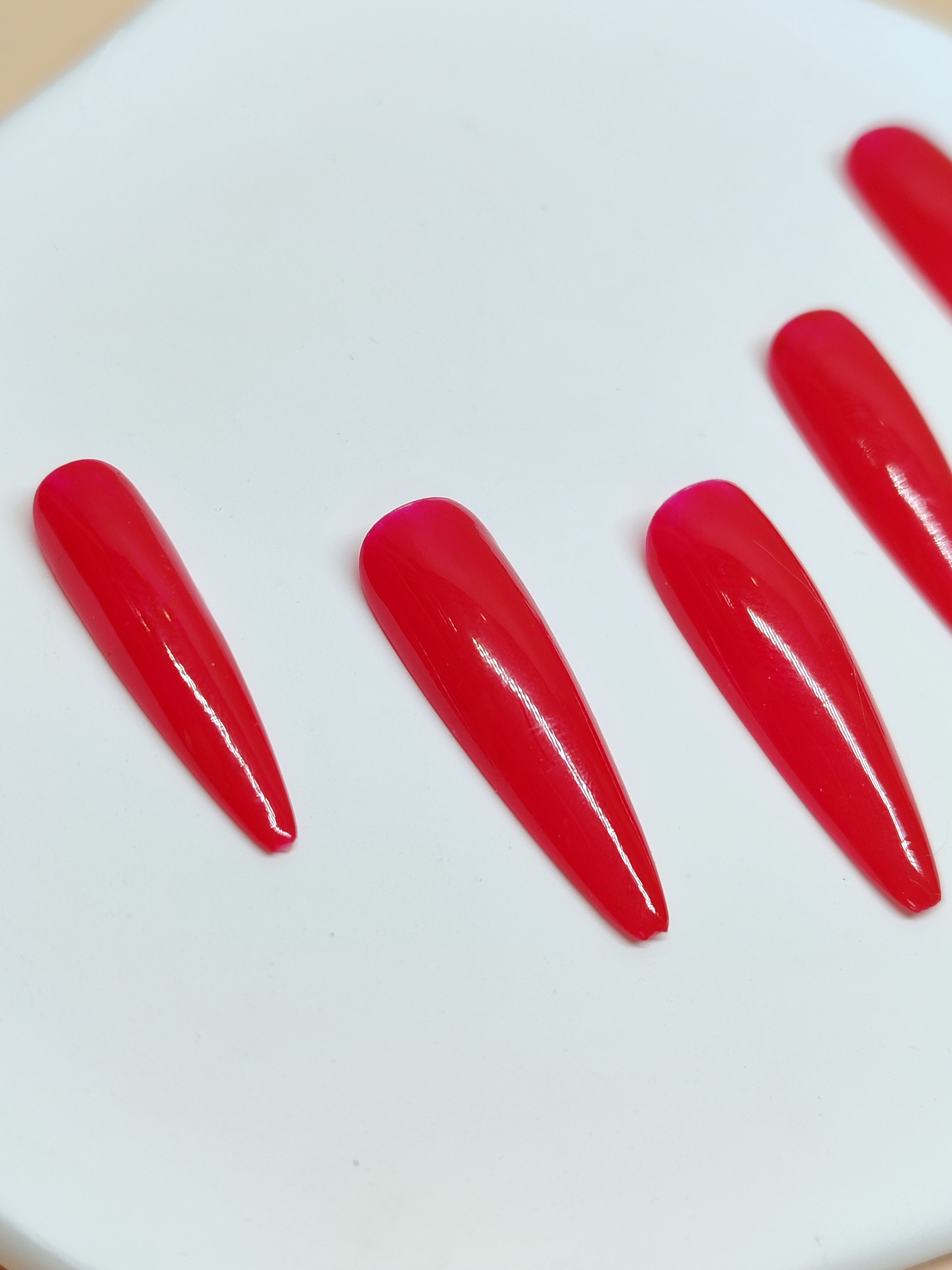 Couture Minima Nails