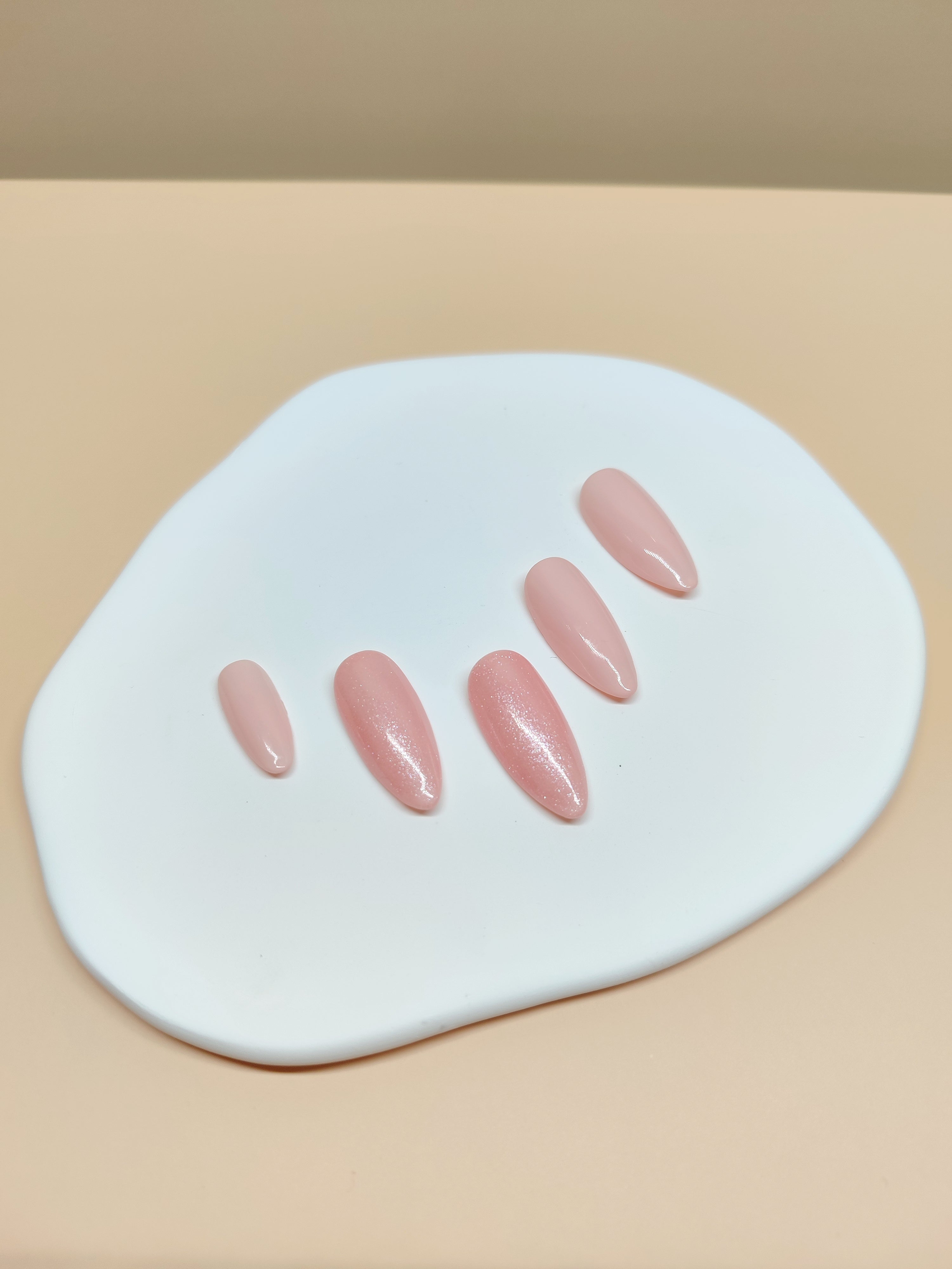 Douceur Minima Nails